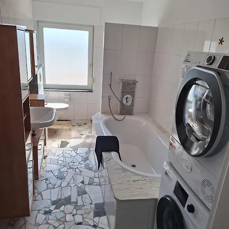 1 Apartment
